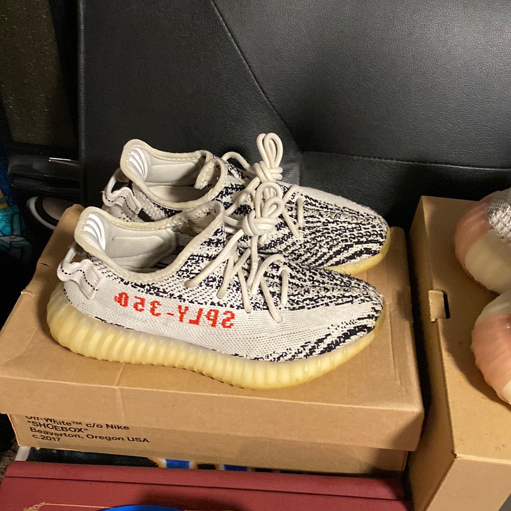 Yeezy Zebra Size 4.5